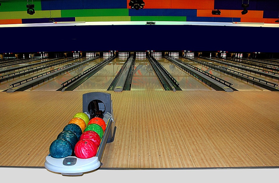 how to choose Bowling Ball for a Stroker