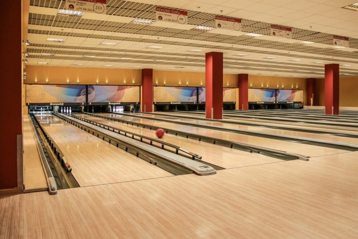Types of Bowling Balls for House Shot
